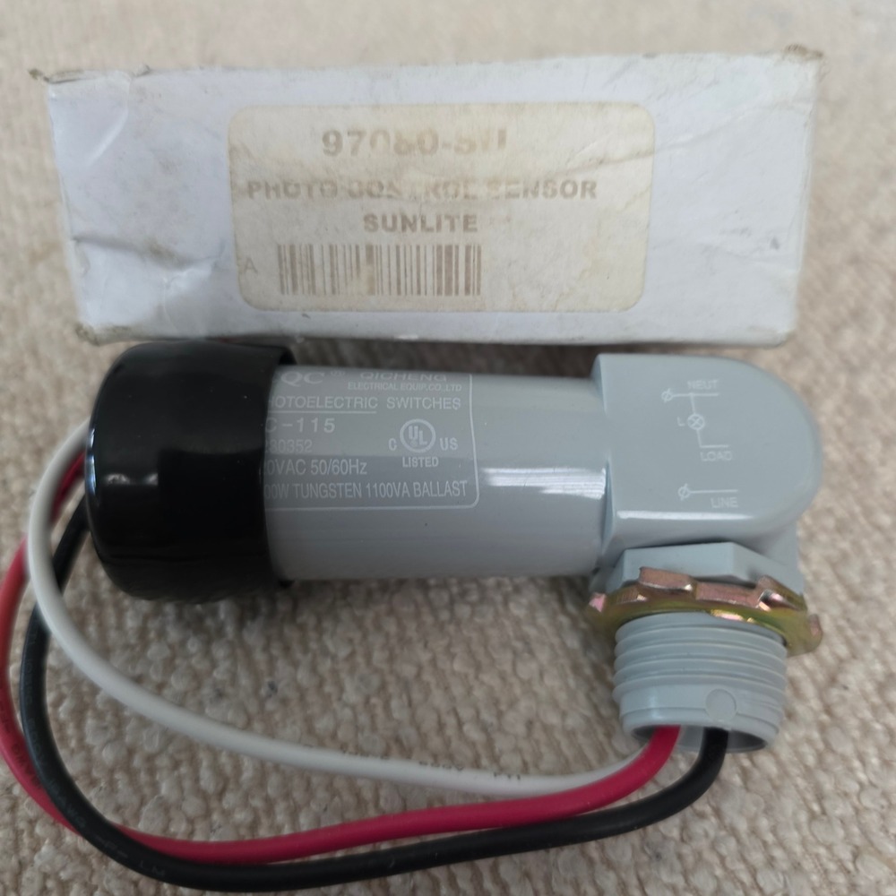 Sunlite Photo Control Sensor Qicheng LC-115 Photoelectric Switch 120V 1800W Gray